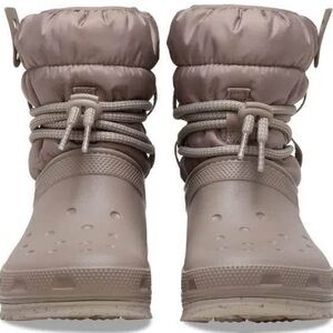 Croc boots (insulated), size youu 9